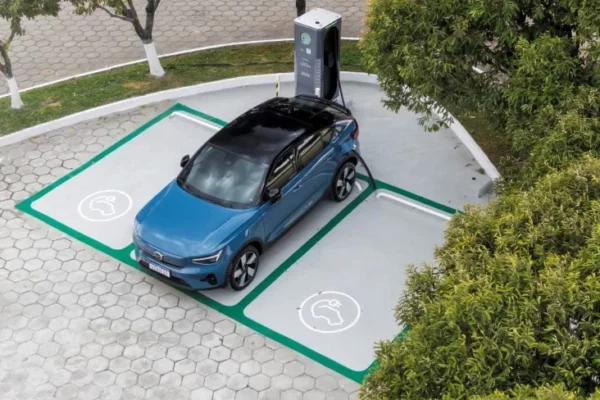 Brasil avança e se aproxima de 30 mil carregadores para veículos elétricos - Imagem 1
