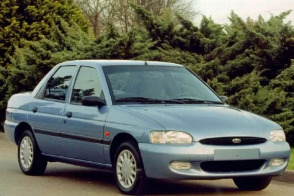 Por que o Ford Escort Sedan não conseguiu conquistar o mercado brasileiro nos anos 90? - Imagem 1