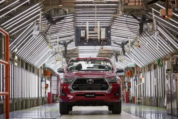 Toyota planeja introduzir 400 mil robôs em suas linhas de produção até 2028 - Imagem 1