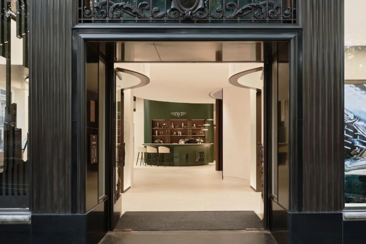 bentley bar 3