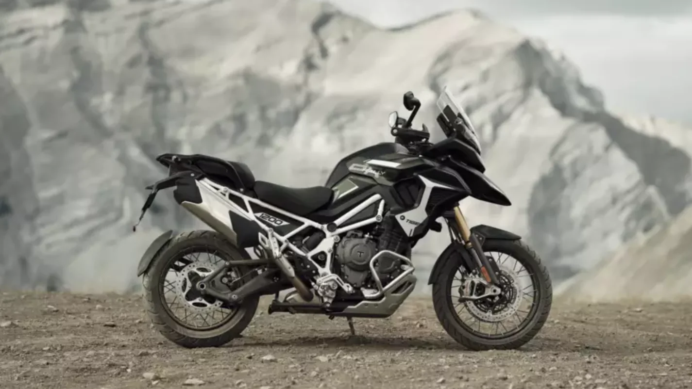 Triumph Tiger 1200 2027 ganha 158 cv e sistema de suspensão inteligente